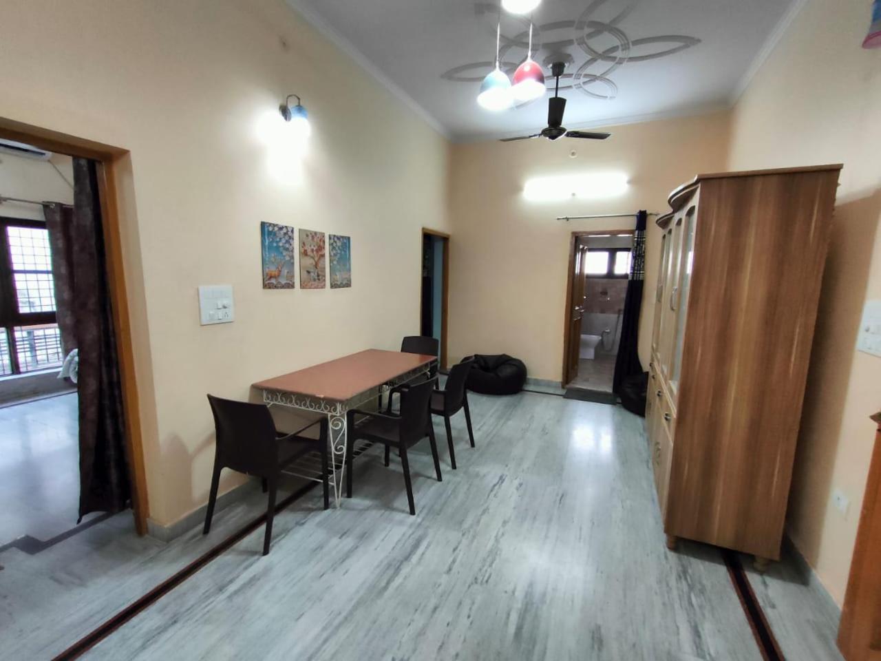 Nature View Homestay 데라둔 객실 사진