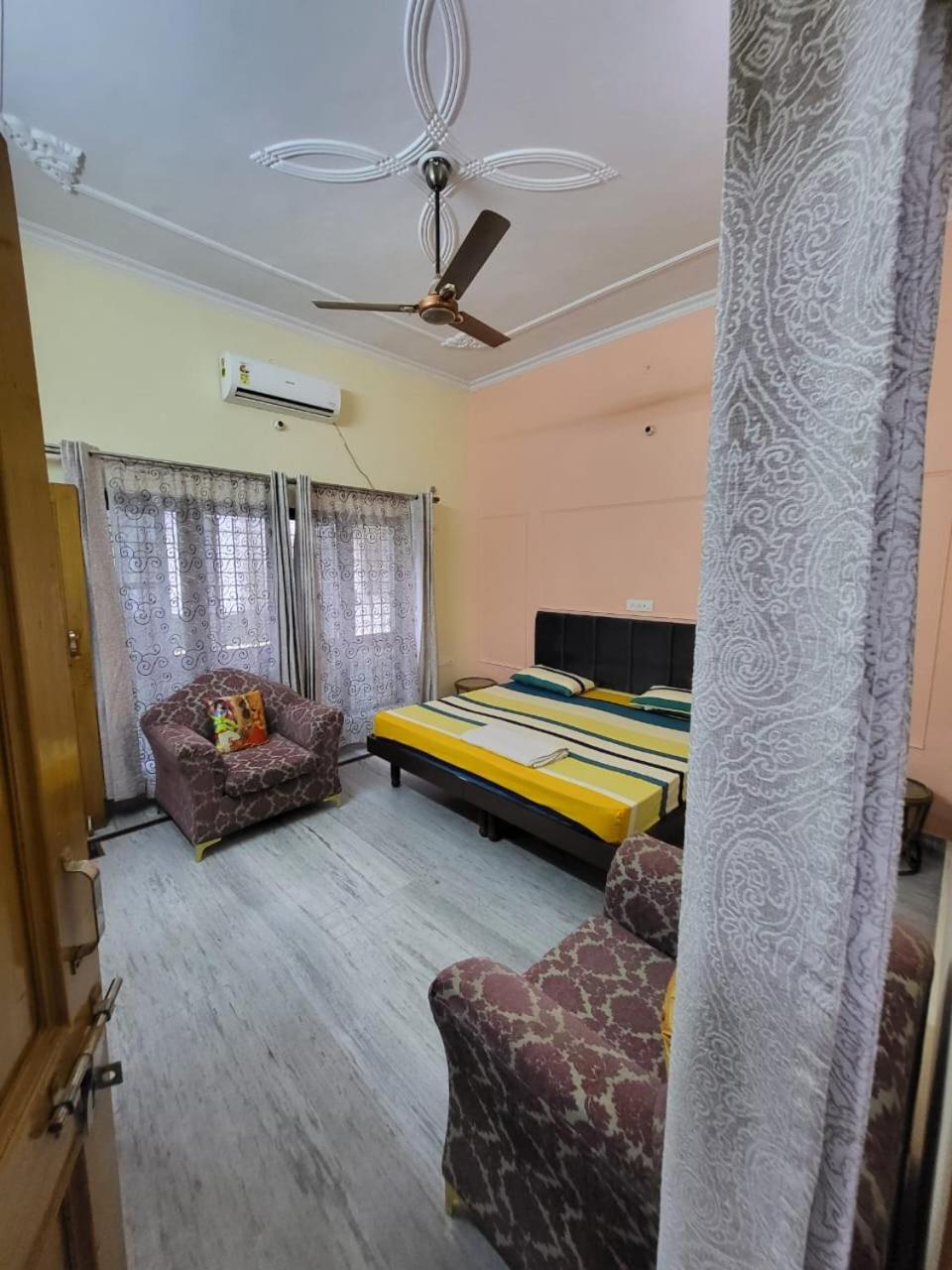 Nature View Homestay 데라둔 객실 사진